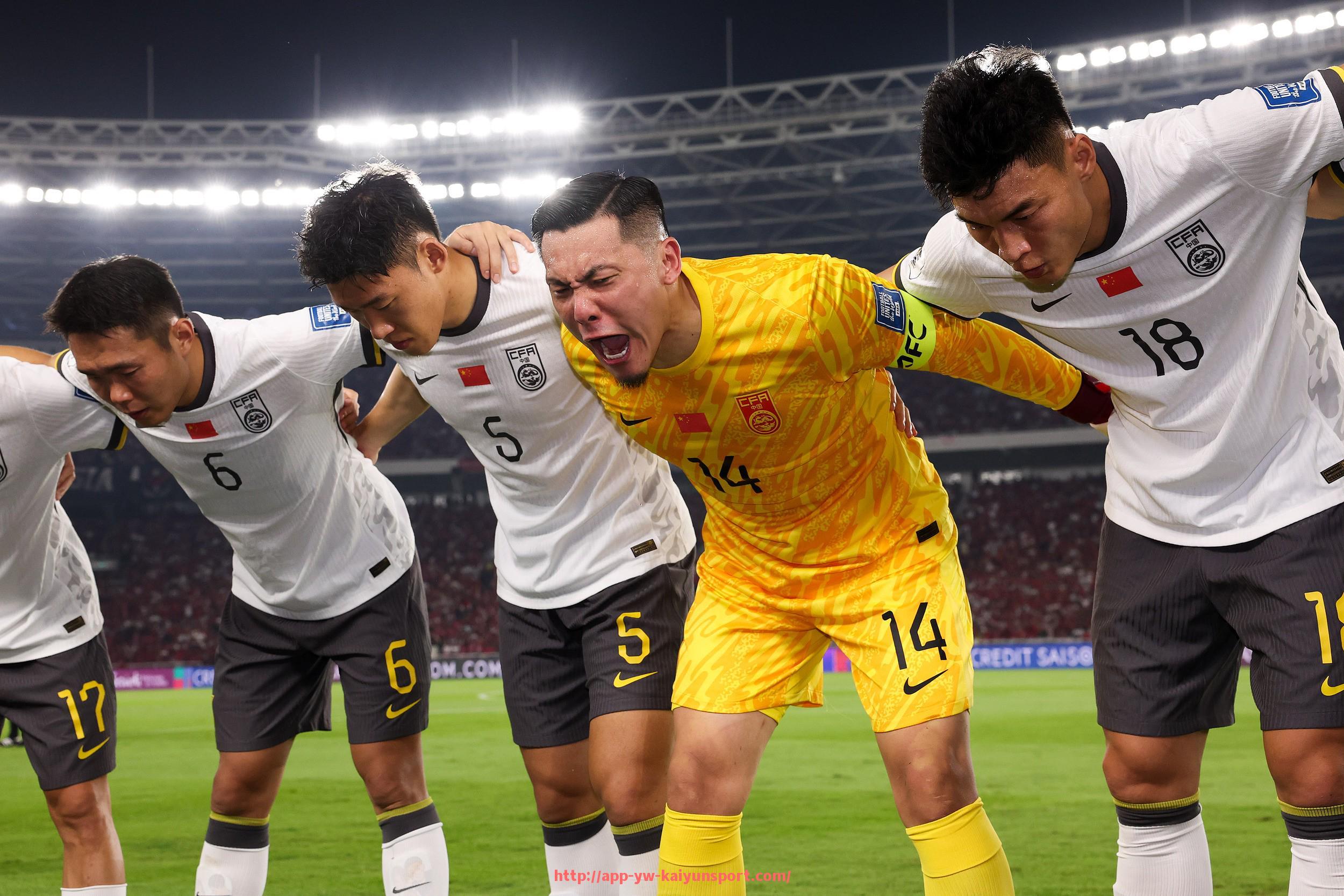 开云体育官网app下载-英超球员的奢侈生活方式全景呈现